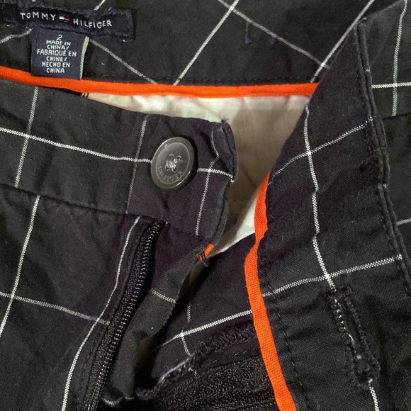 Tommy Hilfiger Bermuda Shorts - Picture 8 of 8